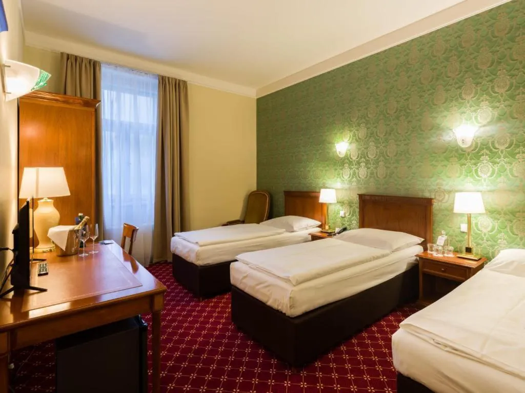 TRIPLE STANDARD Room, St George, Prague