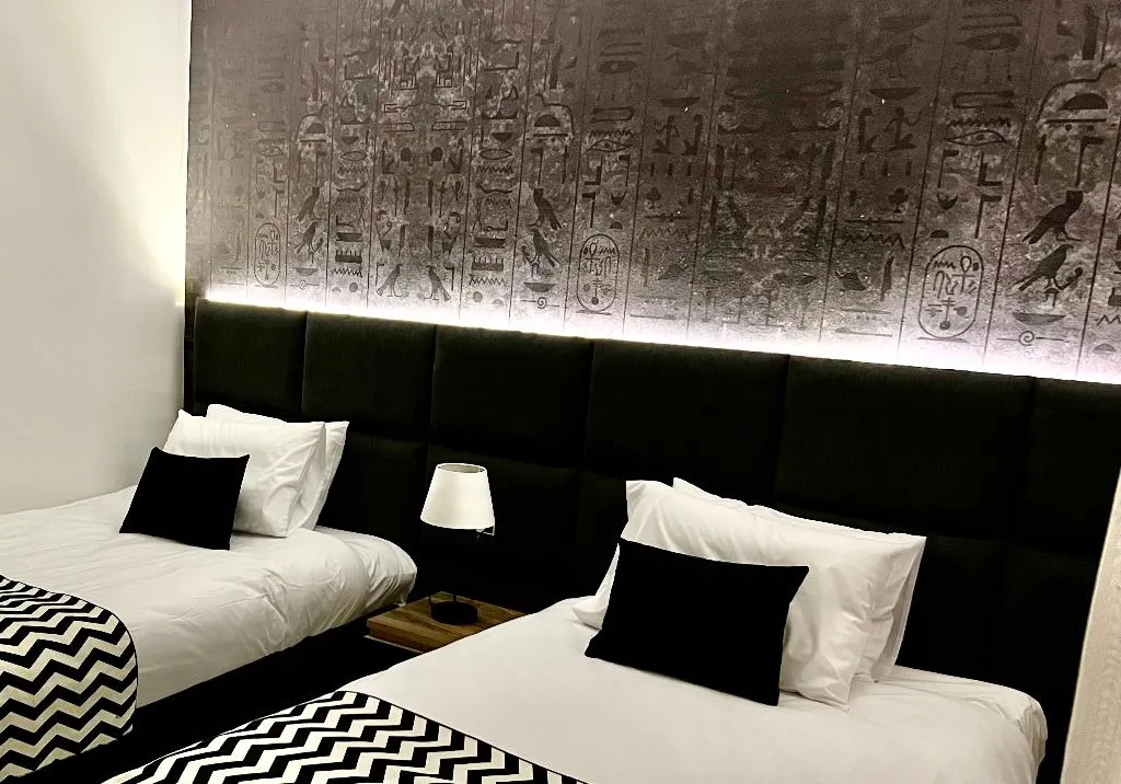 TWIN STANDARD Room, New Museum, Pyramids Inn, Cairo