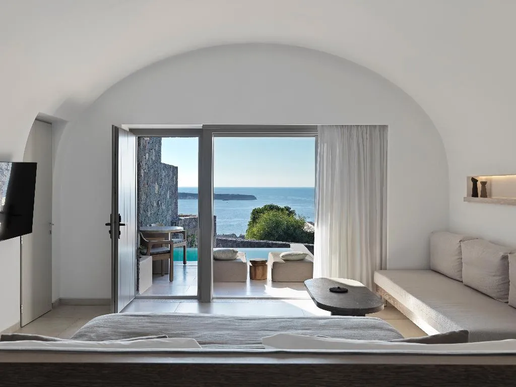 VILLA THREE BEDROOMS Room, Canaves  Epitome, Santorini