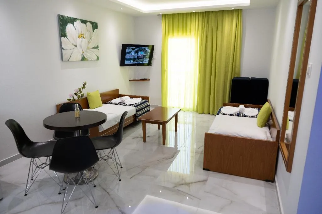 APARTMENT CAPACITY 4 Room, Loutsiana Hotel & Apartments, Cyprus