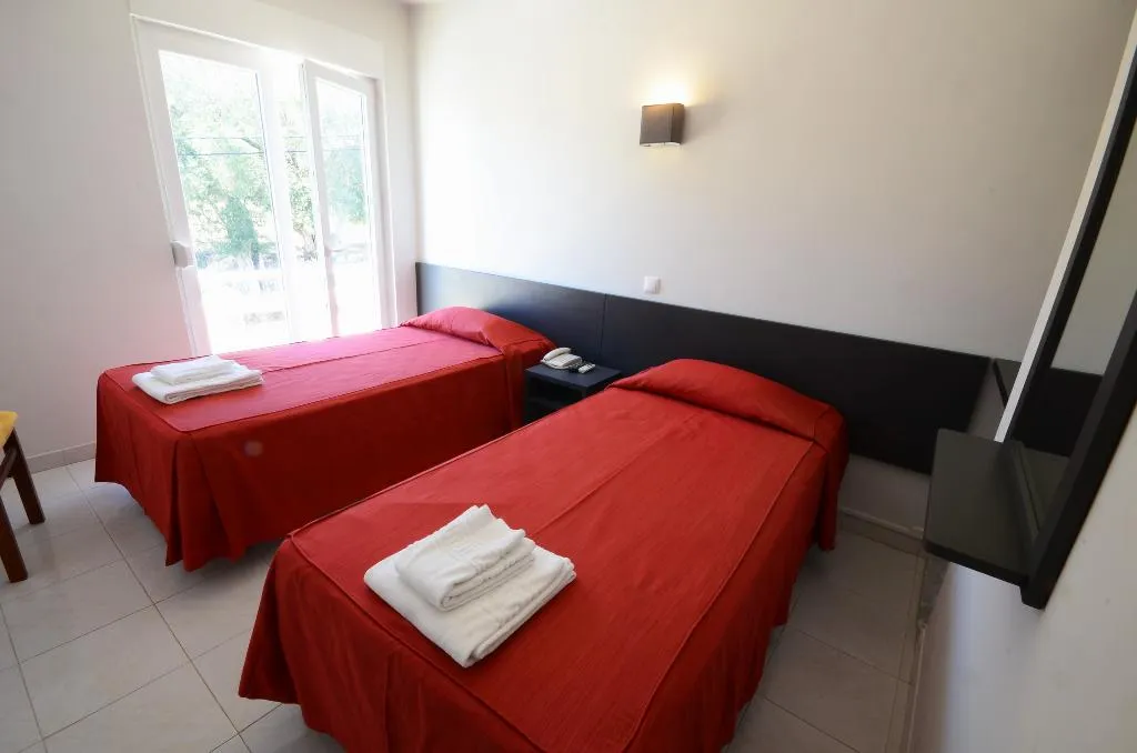 Room, Boliqueime Guest House, Algarve