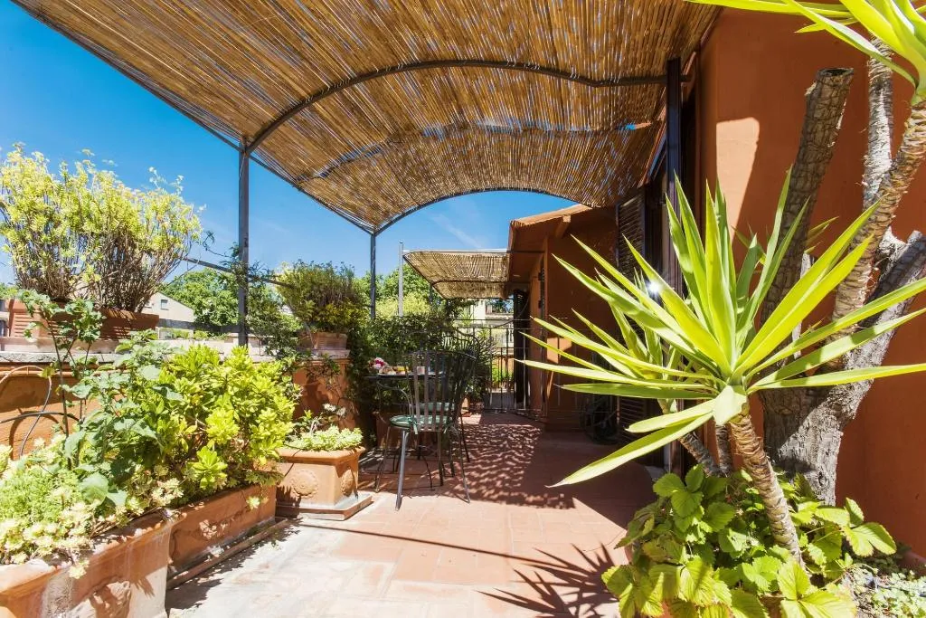 Terrace, Hotel Due Torri, Rome
