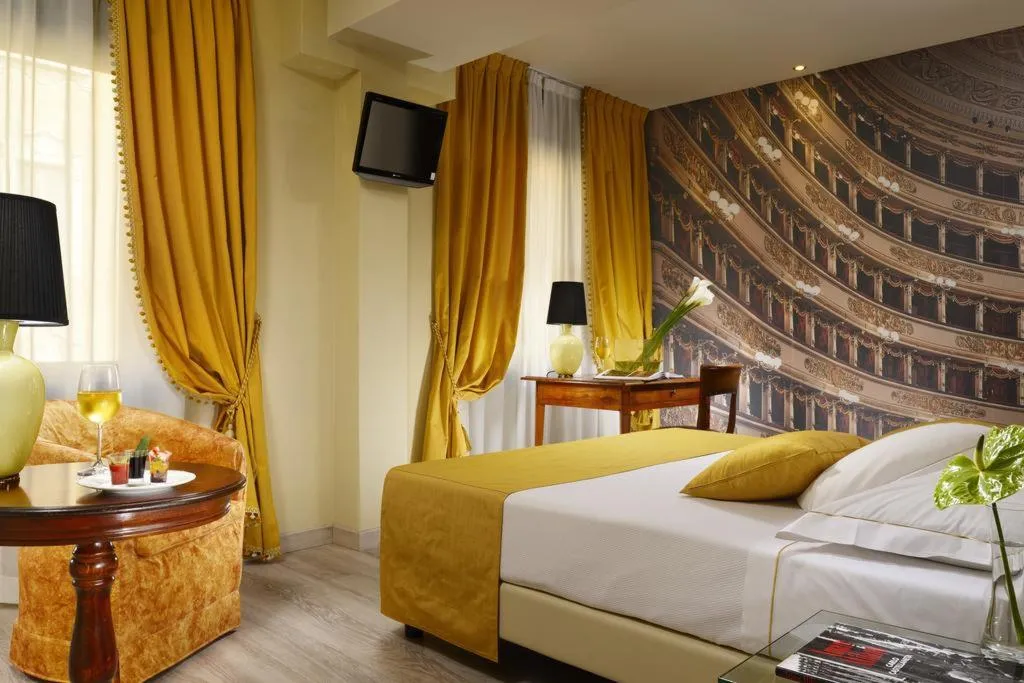 SINGLE SUPERIOR Room, Pierre Milano Hotel, Milan