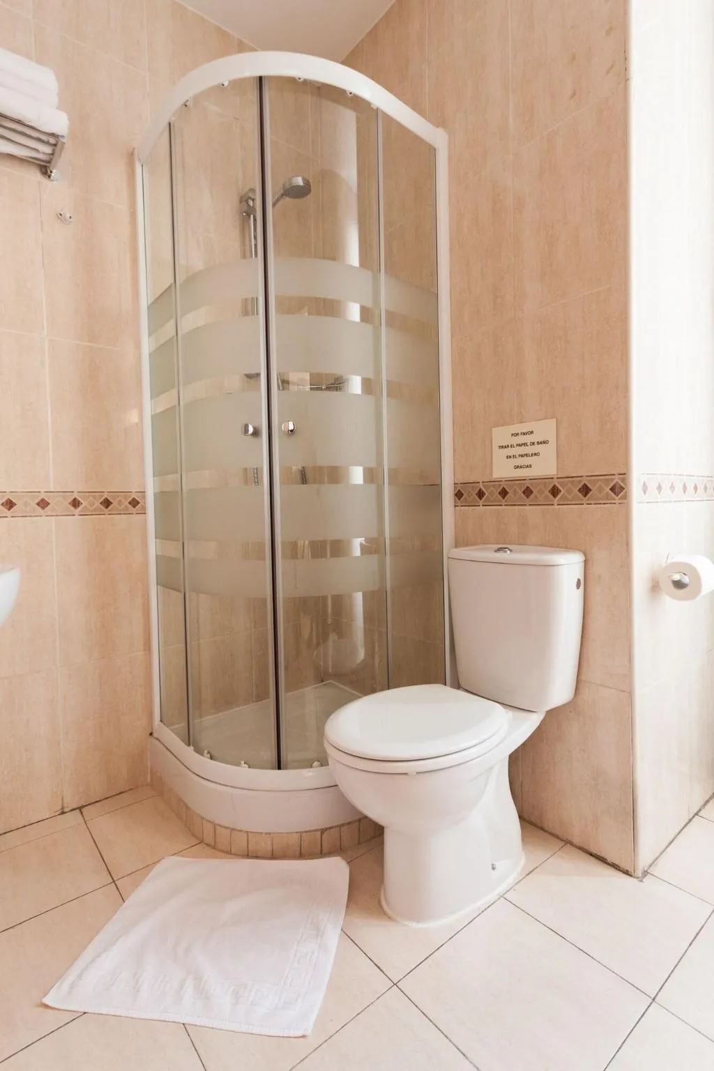 Room, Josefina Hostal, Madrid