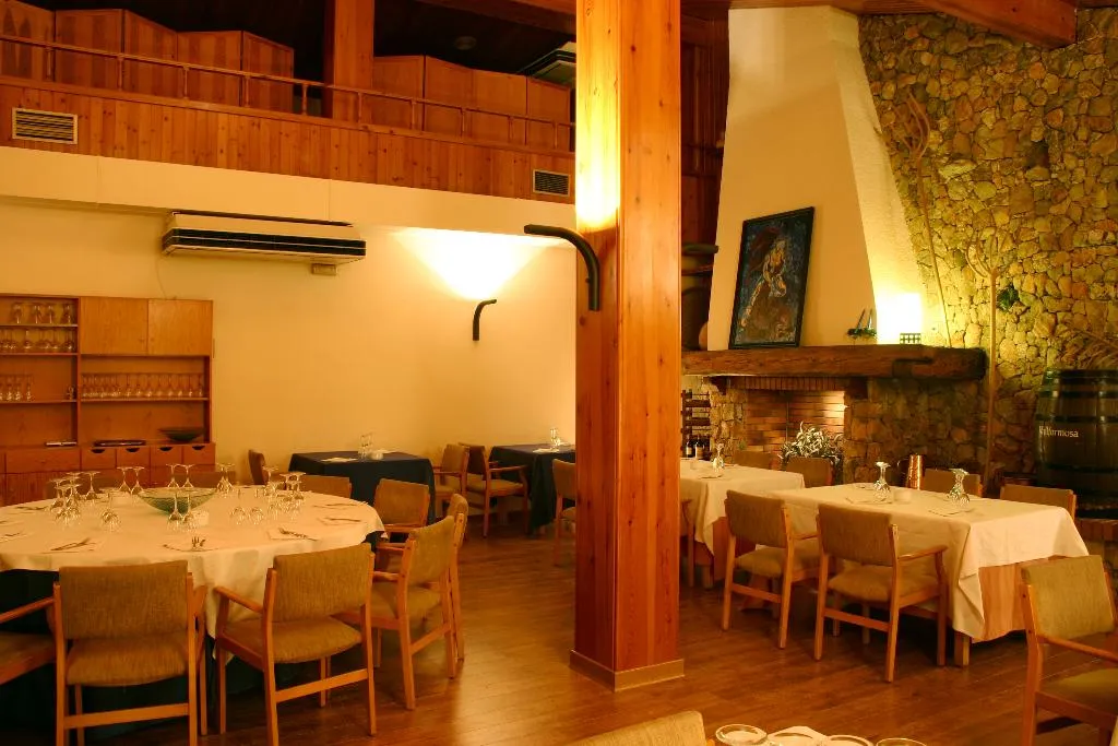 Restaurant, Berga Resort - The Mountain - Wellness center -SPA, Barcelona