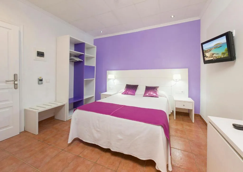 Double or Twin SUPERIOR Room, Hostal Adelino, Ibiza