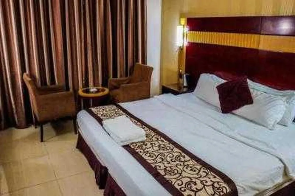 SUITE EXECUTIVE Room, Phoenix Hotel, Dubai