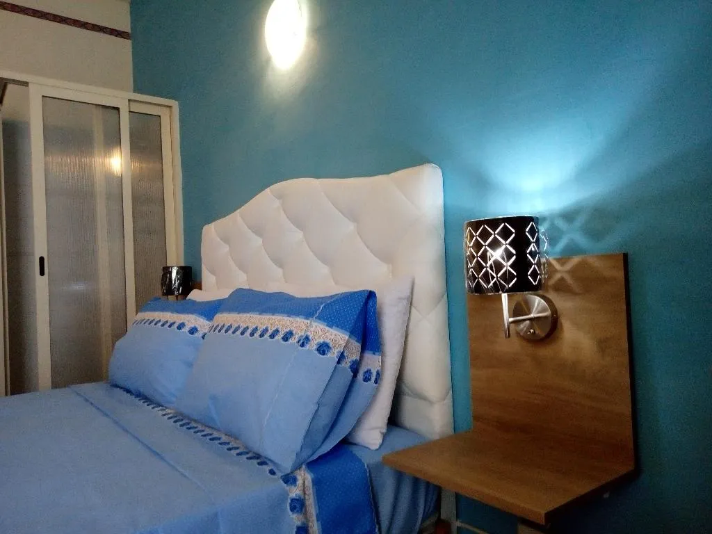 TRIPLE WITH SHARED BATHROOM Room, Tarona Guesthouse, Malta