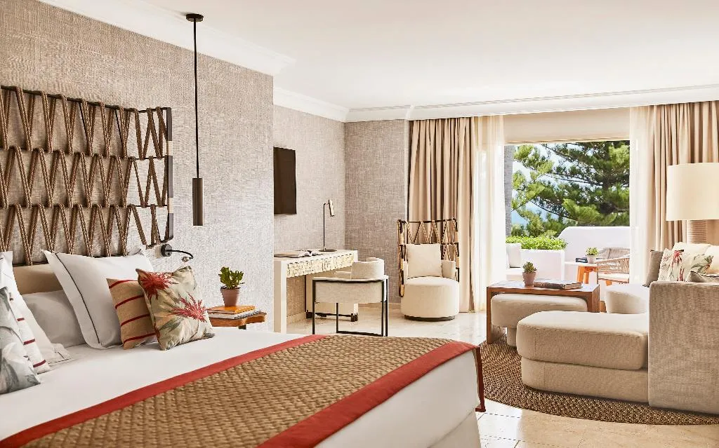 JUNIOR SUITE GRAND Room, Puente Romano Beach Resort and Spa, Costa Del Sol