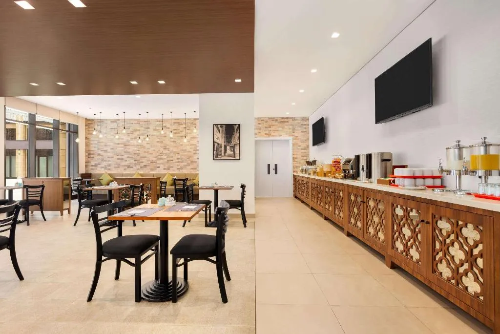 Restaurant, Ibis Styles Dubai Gold District, Dubai