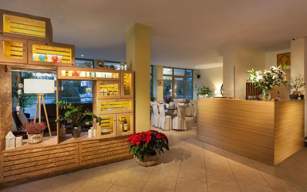 Lobby, Minavra Hotel, Athens
