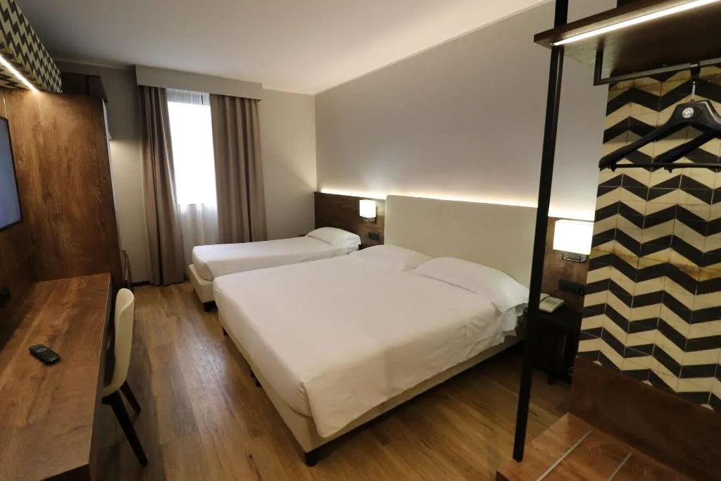 DOUBLE TWO BEDS Room, Hotel Domenichino, Milan