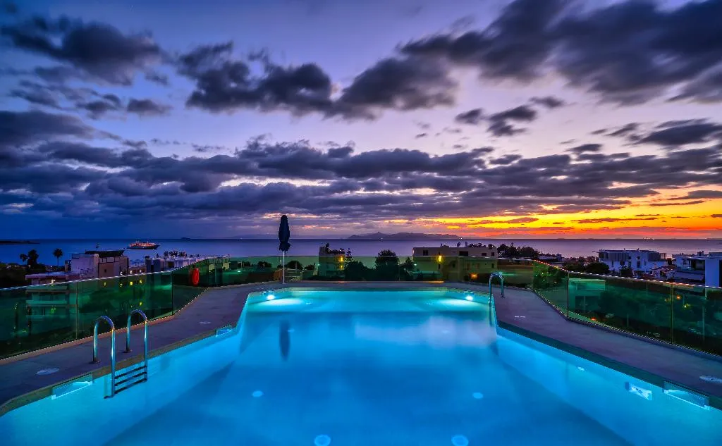 Pool, Emmantina, Athens