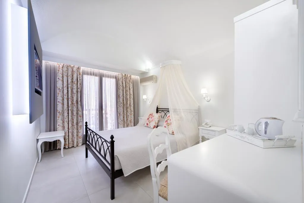 Room, Zephyros, Santorini