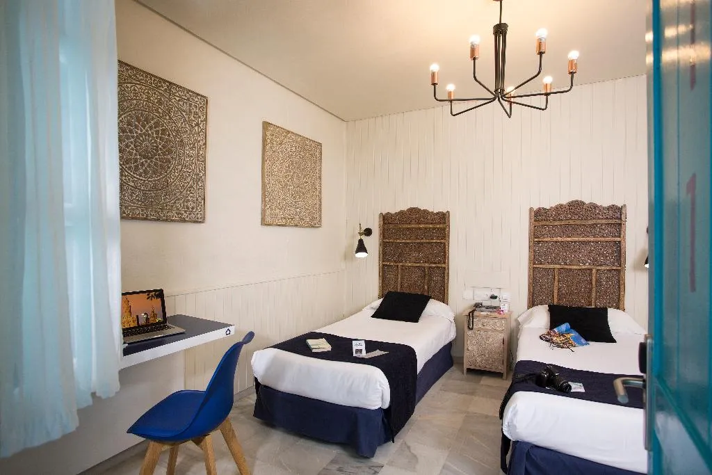 TWIN STANDARD Room, Casual de las Letras Sevilla, Seville