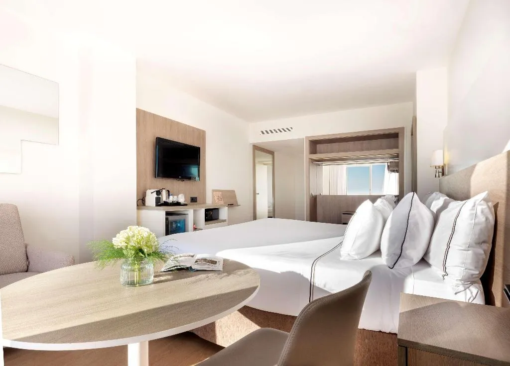 JUNIOR SUITE STANDARD Room, Melia Sitges, Costa Brava