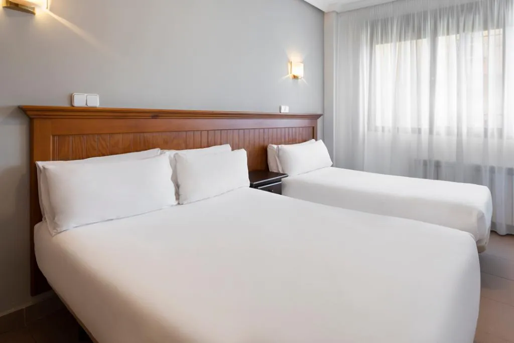 TRIPLE STANDARD Room, Hotel Victoria Valdemoro, Madrid