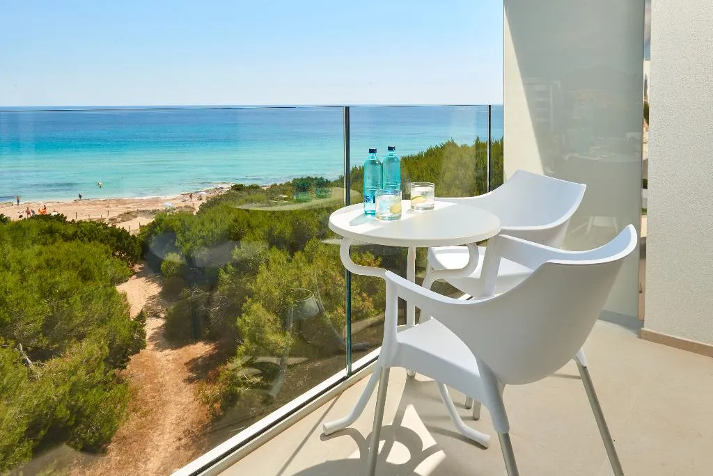 Double or Twin SEA VIEW Room, Hipotels Bahia Cala Millor Only Adults, Majorca