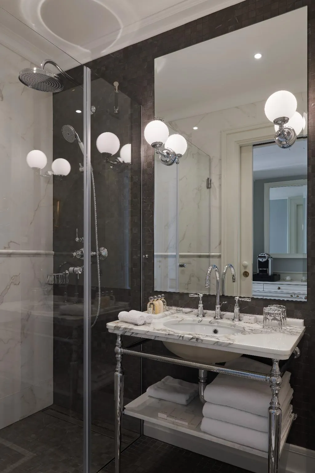 SUITE SEA VIEW WITH BALCONY Room, Palace Elisabeth Hvar Hotel, Split