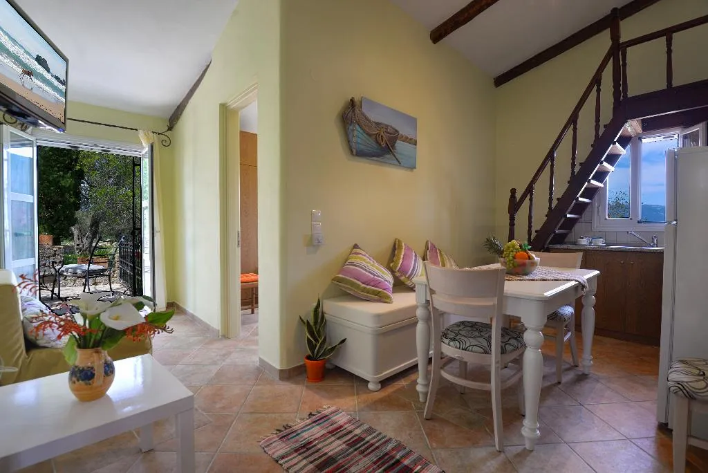 SUITE CAPACITY 5 Room, Fundana Villas, Corfu