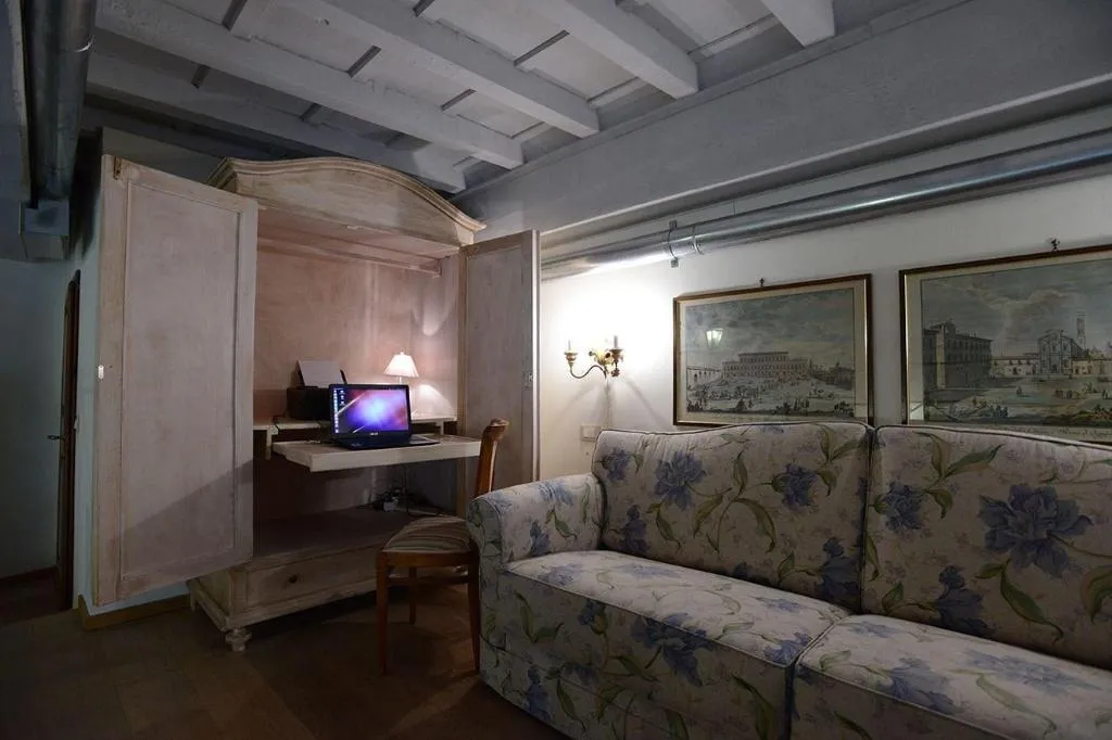 Lobby, Corte Dei Neri, Florence