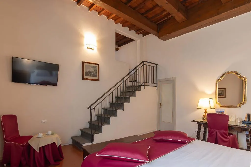 JUNIOR SUITE STANDARD Room, Machiavelli Palace, Florence