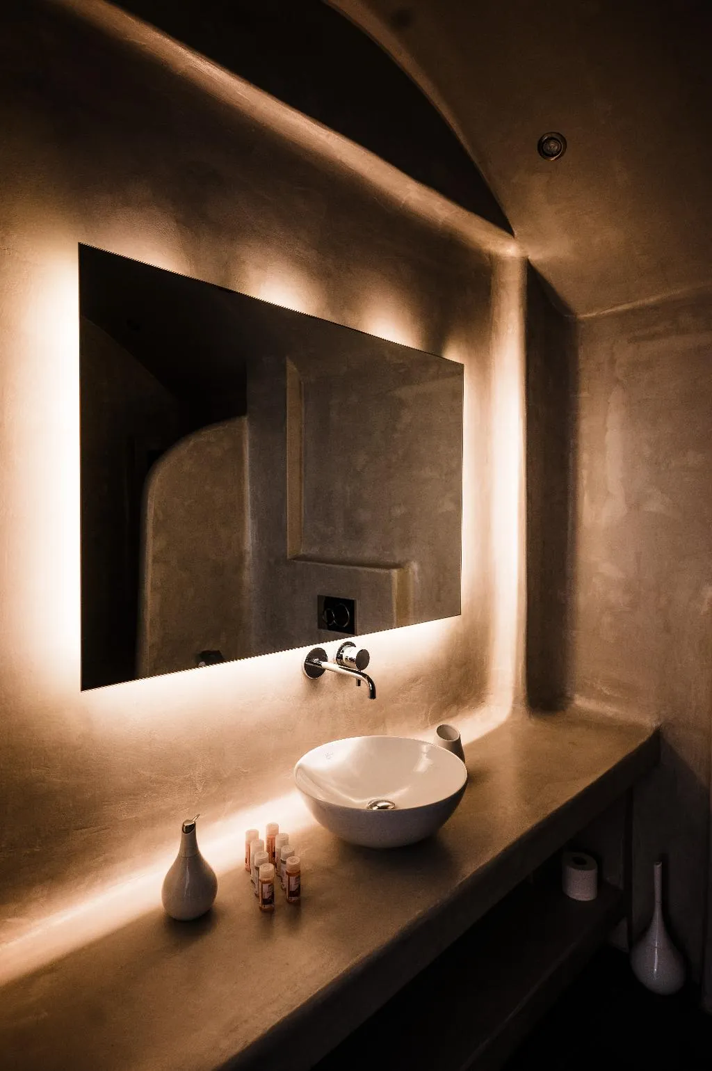 SUITE WITH PRIVATE POOL Room, Amphitrite Suites Santorini, Santorini