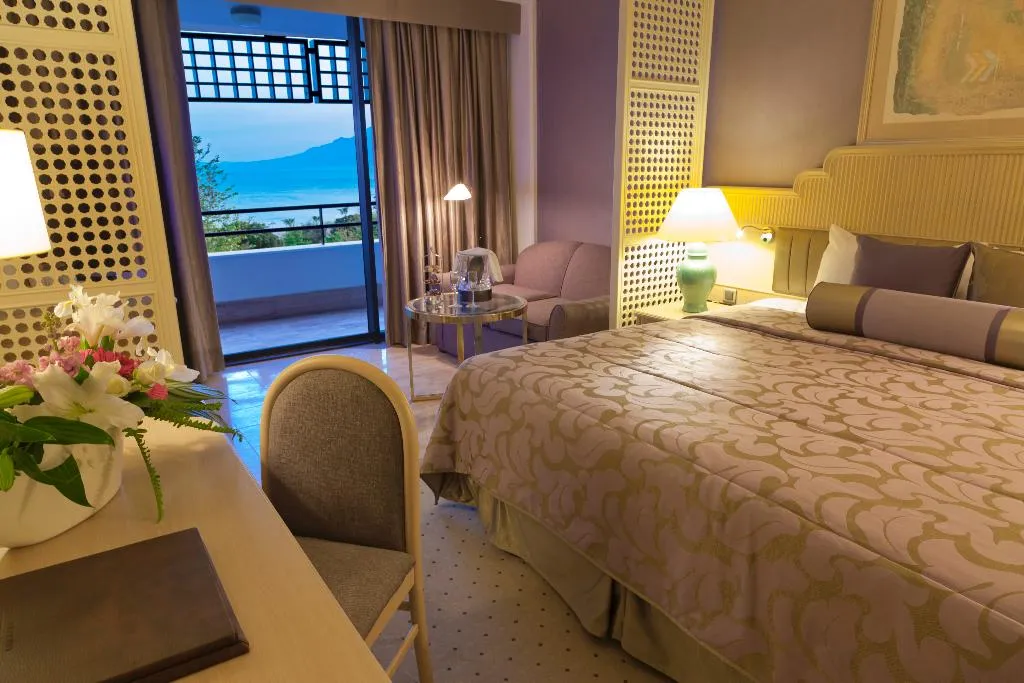 FAMILY ROOM WITH TERRACE Room, Rixos Downtown Antalya L.O.L.ThemePark Free Access, Antalya