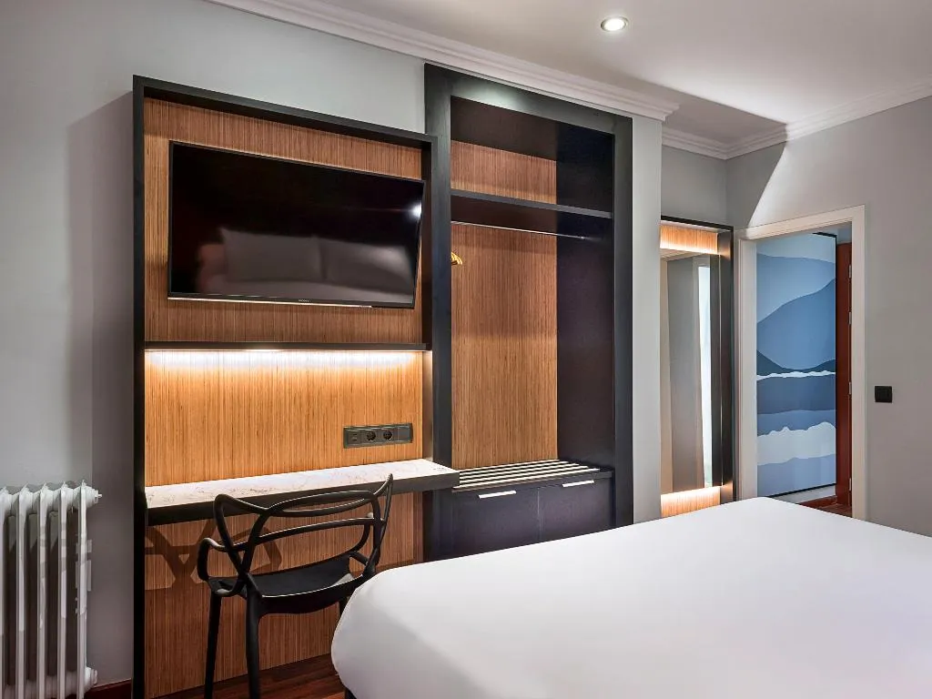 Room, ibis Styles Figueres Ronda, Costa Brava