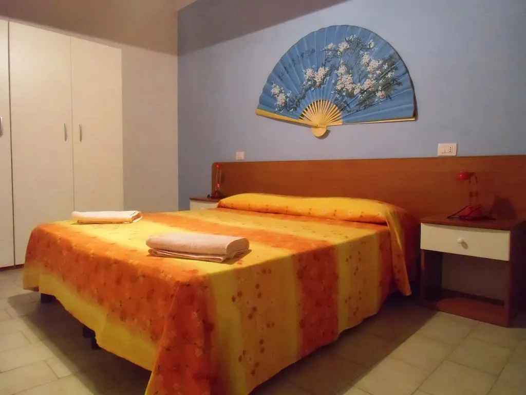 APARTMENT STANDARD Room, Appartamenti Castelsardo E Lu Bagnu, Cagliari
