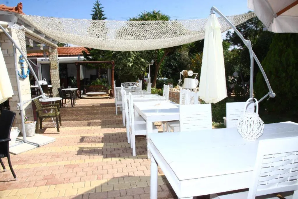 Lobby, Nikos Apartments, Crete