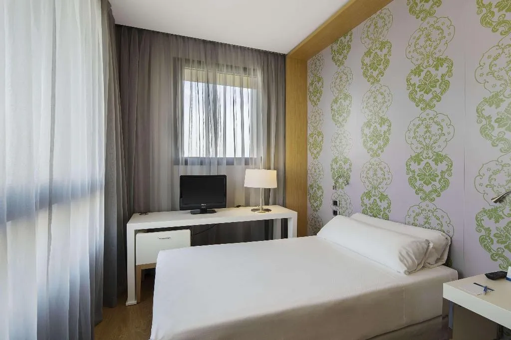 SINGLE STANDARD Room, NH Milano Fiera, Milan