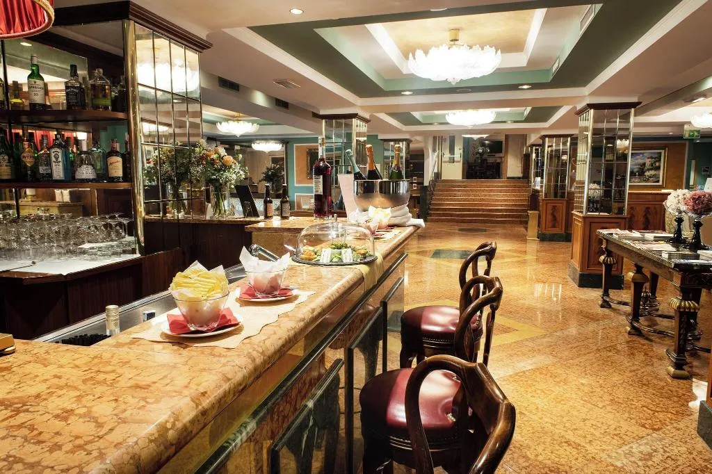 Restaurant, Santa Barbara, Milan