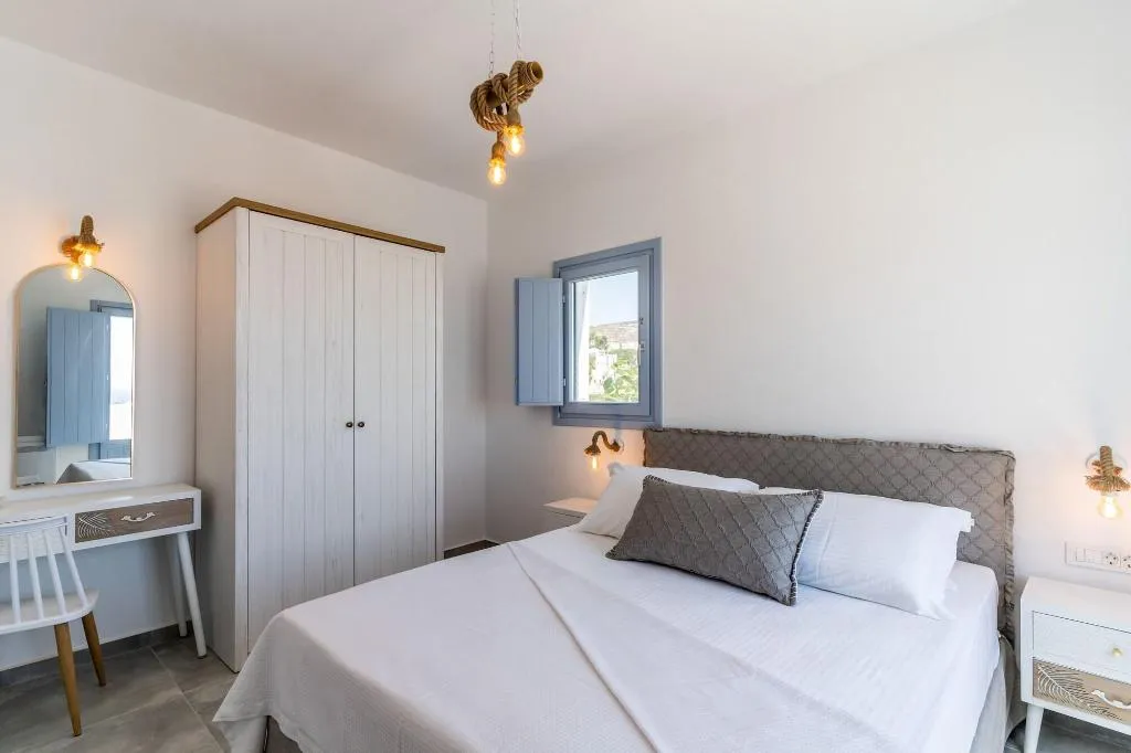 Room, Santorossa Luxury Villas, Santorini