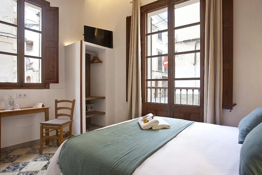 DOUBLE STANDARD Room, Casal de Petra - Rooms & Pool, Majorca