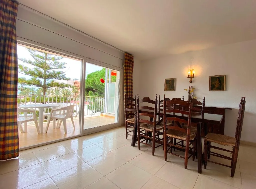 APARTMENT CAPACITY 6 Room, Hesperia, Costa Dorada