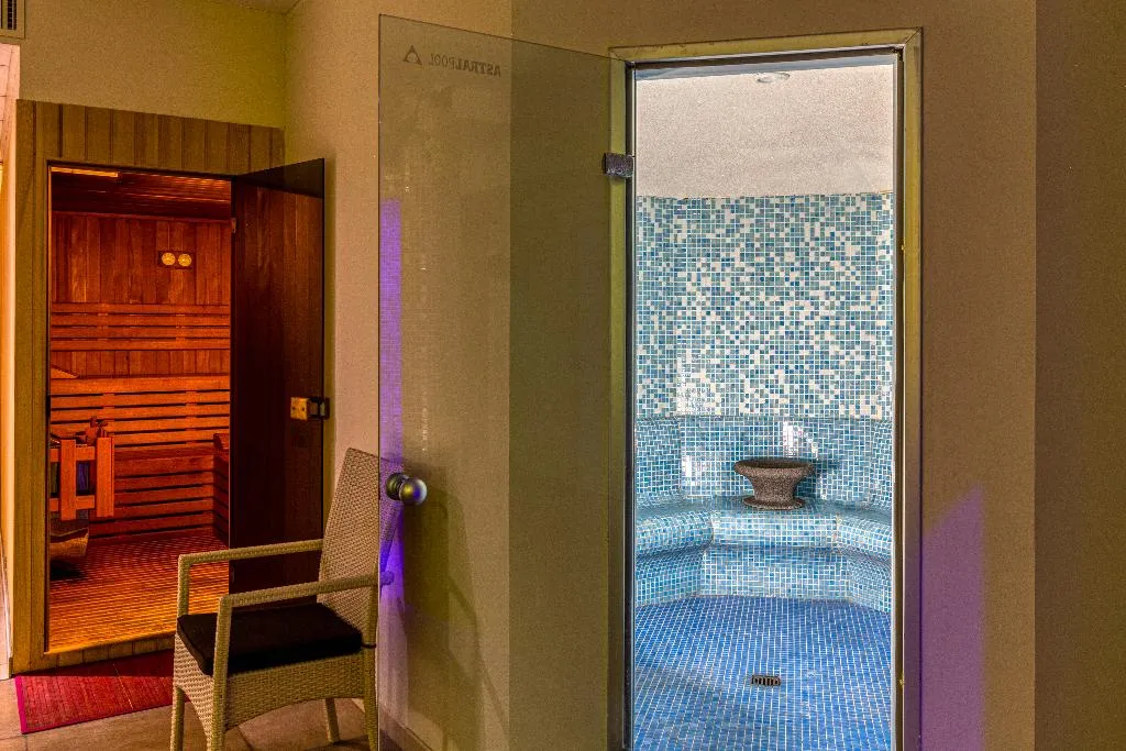 Sports and Entertainment, Le Torri Hotel, Cagliari