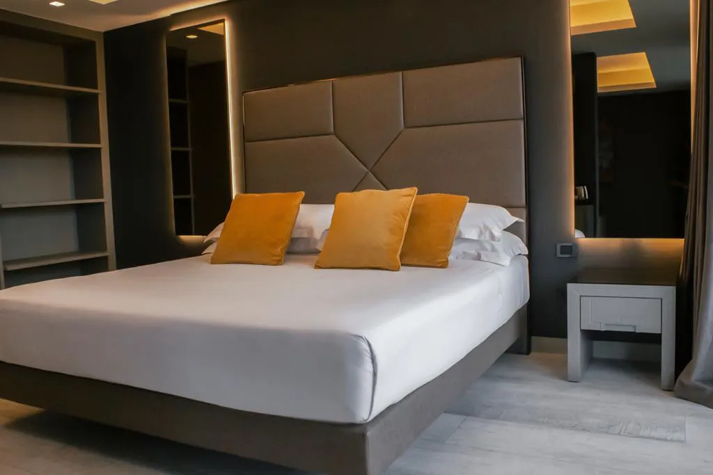 JUNIOR SUITE SIDE SEA VIEW ONE BEDROOM Room, Resort Tre Fontane, Naples