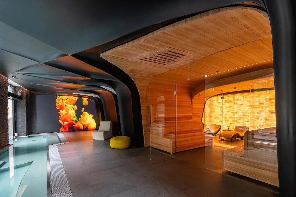 Sports and Entertainment, Romeo Hotel Roma, Rome