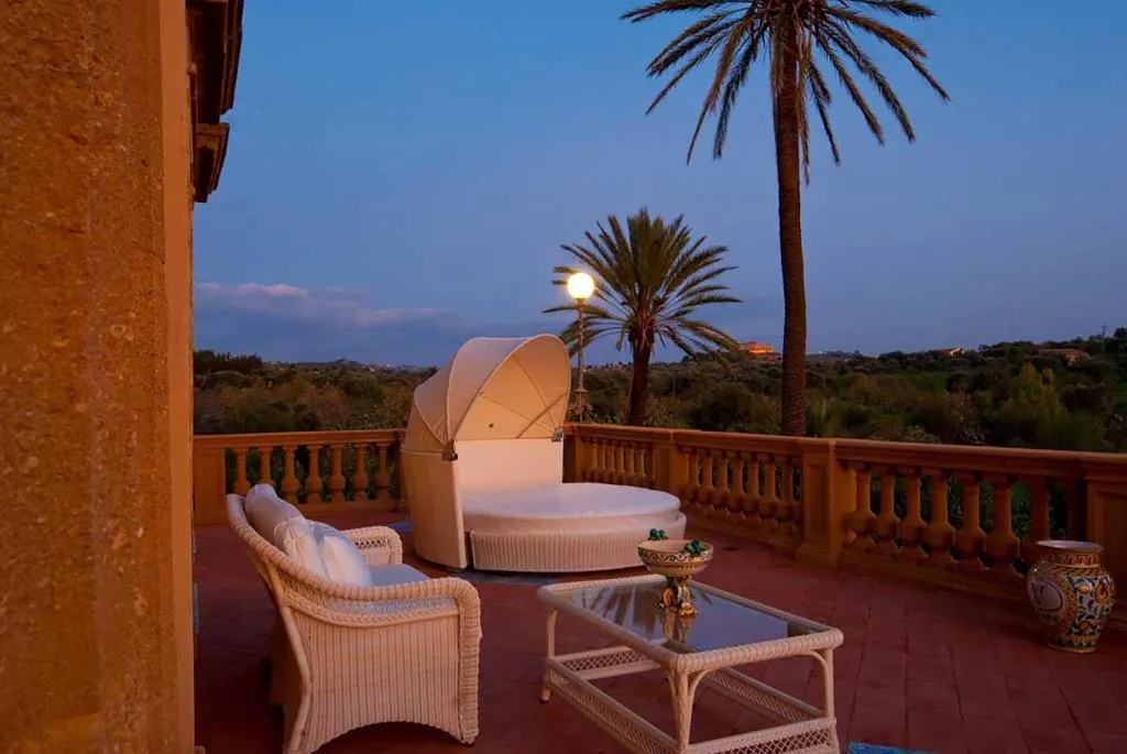 VILLA KING SIZE BED Room, Villa Athena, Catania