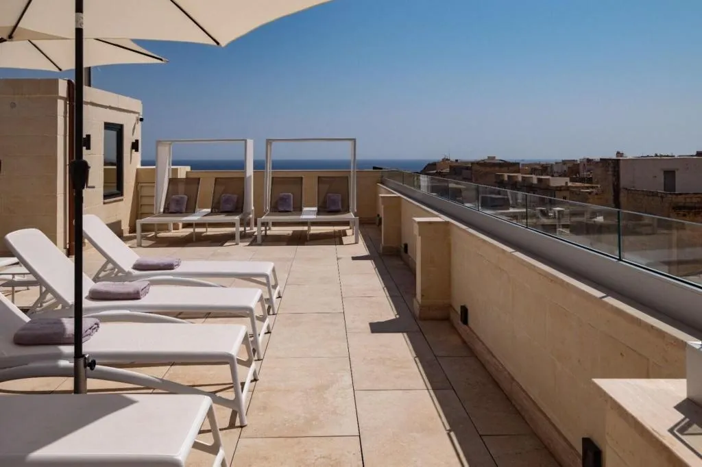Terrace, Palais Le Brun, Malta