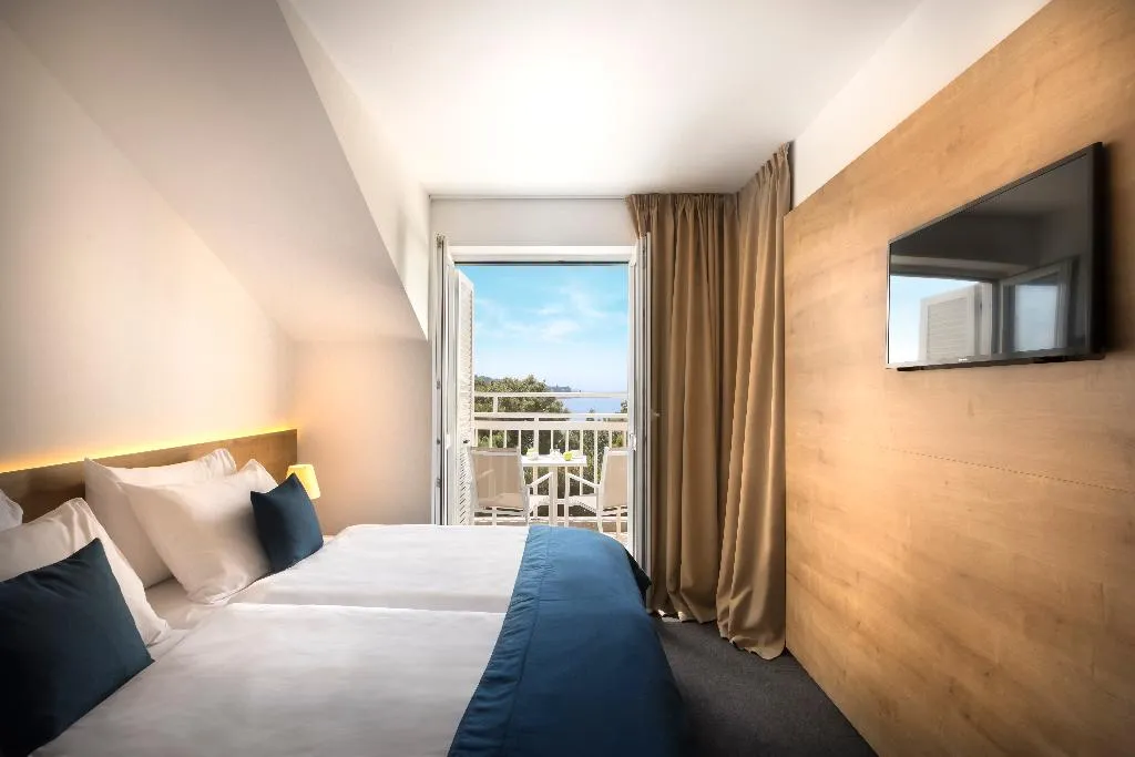 TWIN SIDE SEA VIEW WITH BALCONY Room, Remisens hotel Epidaurus, Dubrovnik