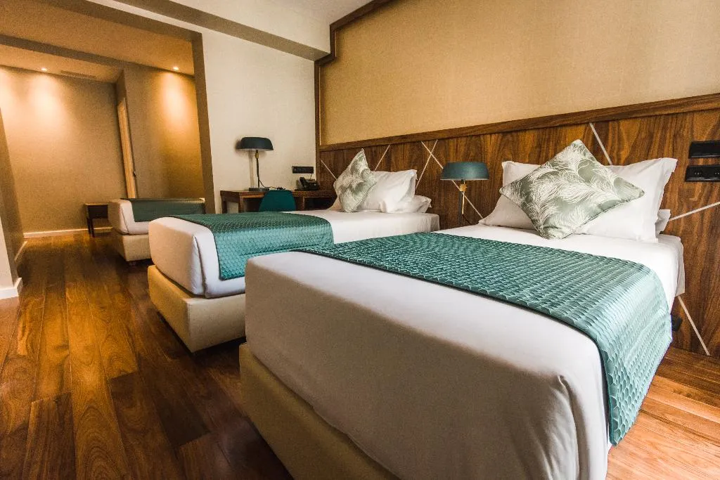 TRIPLE EXECUTIVE Room, Rossio Boutique Hotel, Lisbon