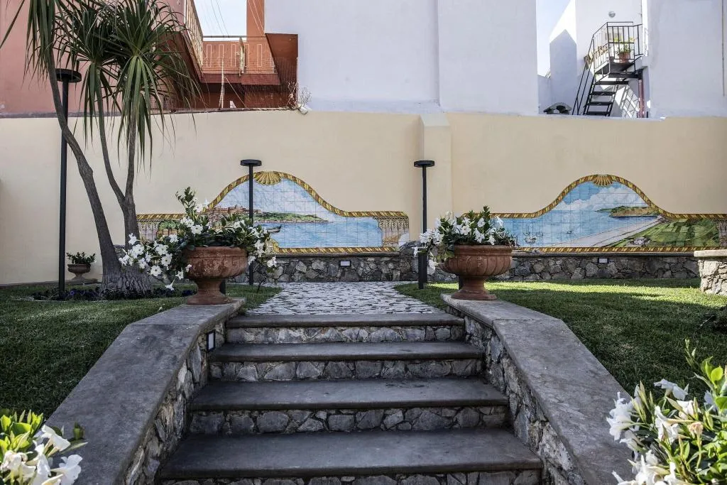 Terrace, Garibaldi, Catania