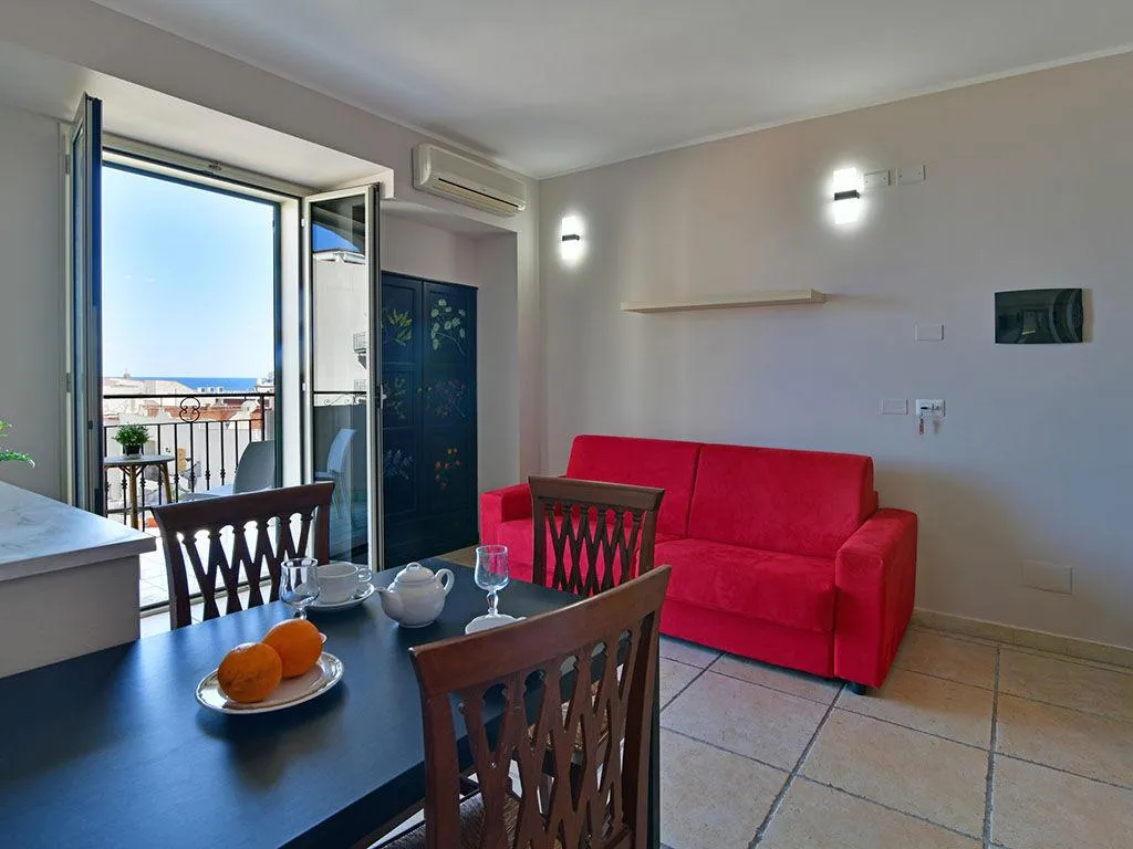 APARTMENT SUPERIOR SEA VIEW Room, Villa Linda, Catania