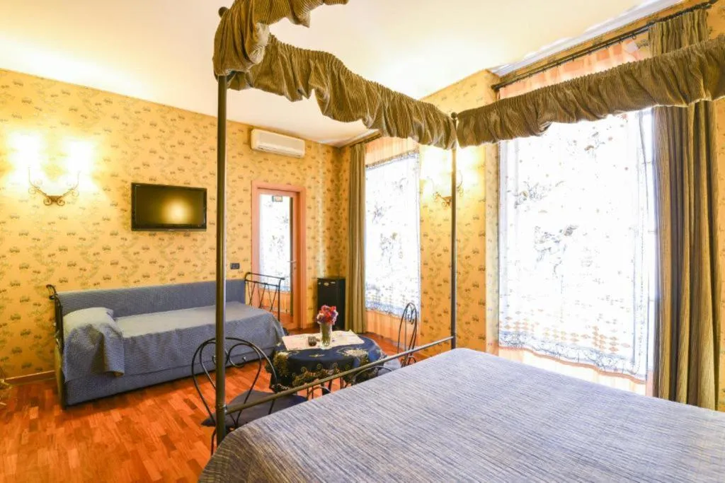 QUADRUPLE STANDARD Room, Residenza Ave Roma, Rome