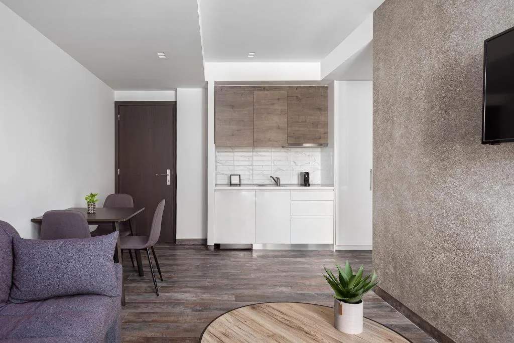 Room, Athenian Spirit, Athens