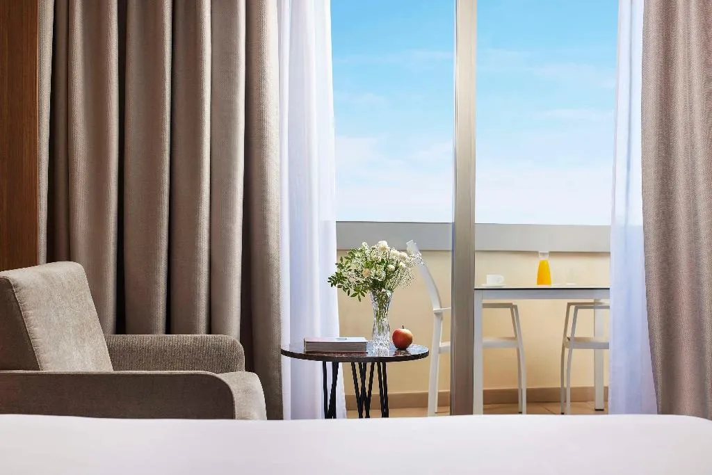 DOUBLE SUPERIOR WITH TERRACE Room, NH Alicante, Costa Blanca