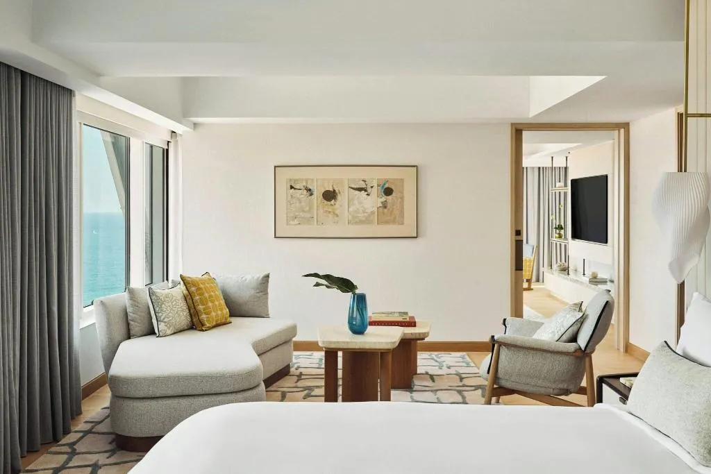 SUITE CLUB Room, Hotel Arts, Barcelona