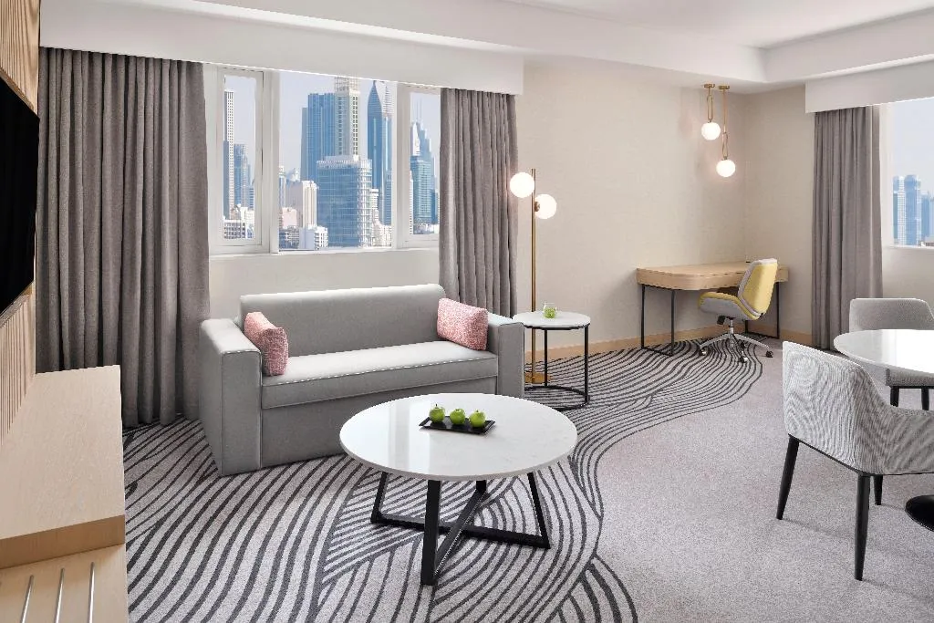 SUITE KING SIZE BED Room, Crowne Plaza Jumeirah, Dubai